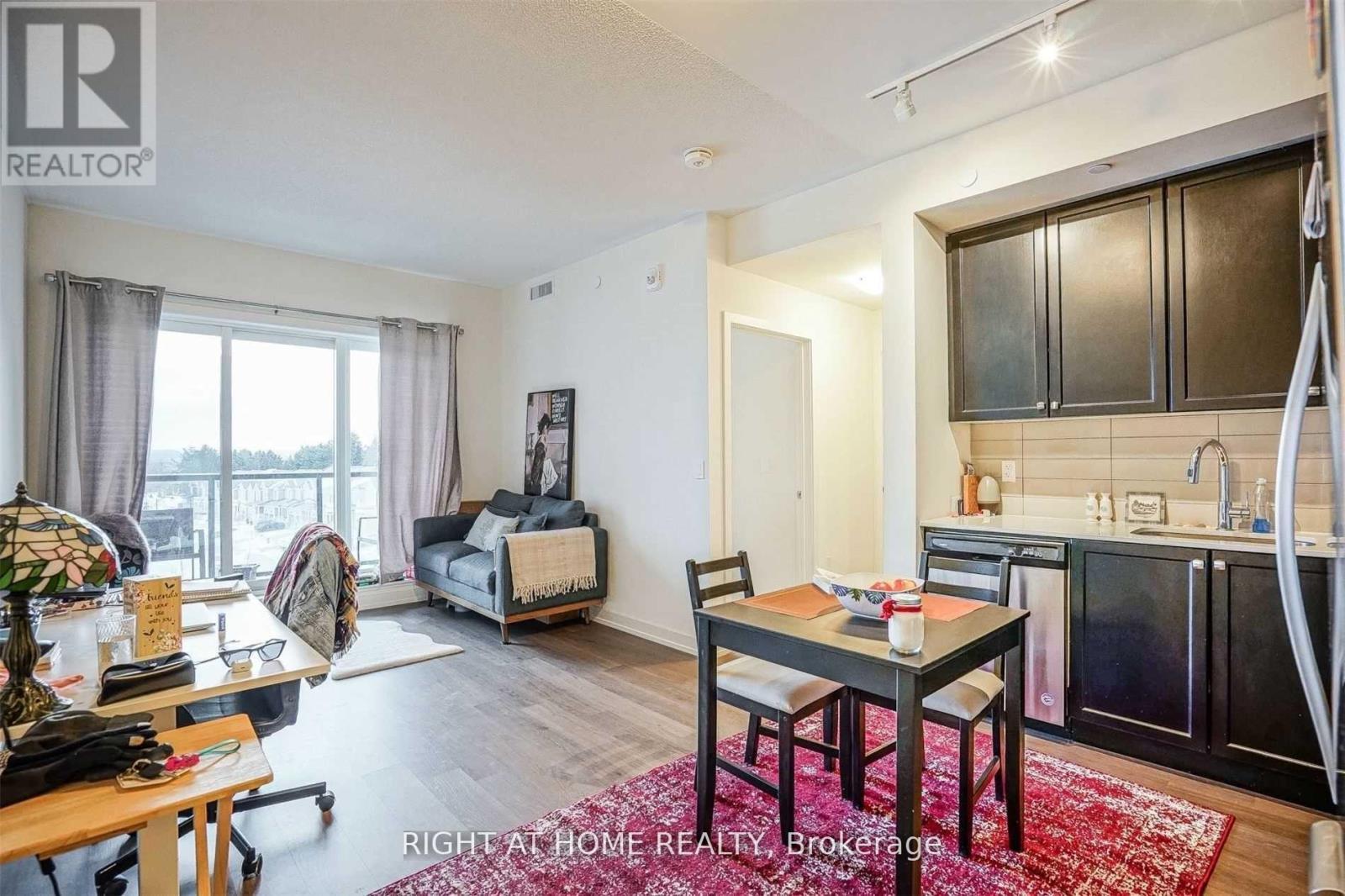 324 - 555 William Graham Drive, Aurora, Ontario  L4G 3H9 - Photo 2 - N12891420