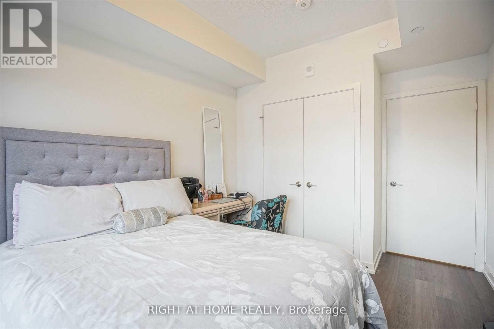 324 - 555 William Graham Drive, Aurora, Ontario  L4G 3H9 - Photo 4 - N12891420