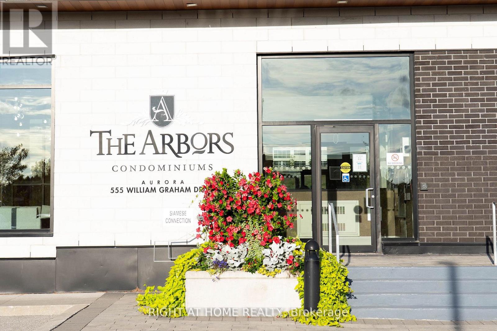 324 - 555 William Graham Drive, Aurora, Ontario  L4G 3H9 - Photo 7 - N12891420