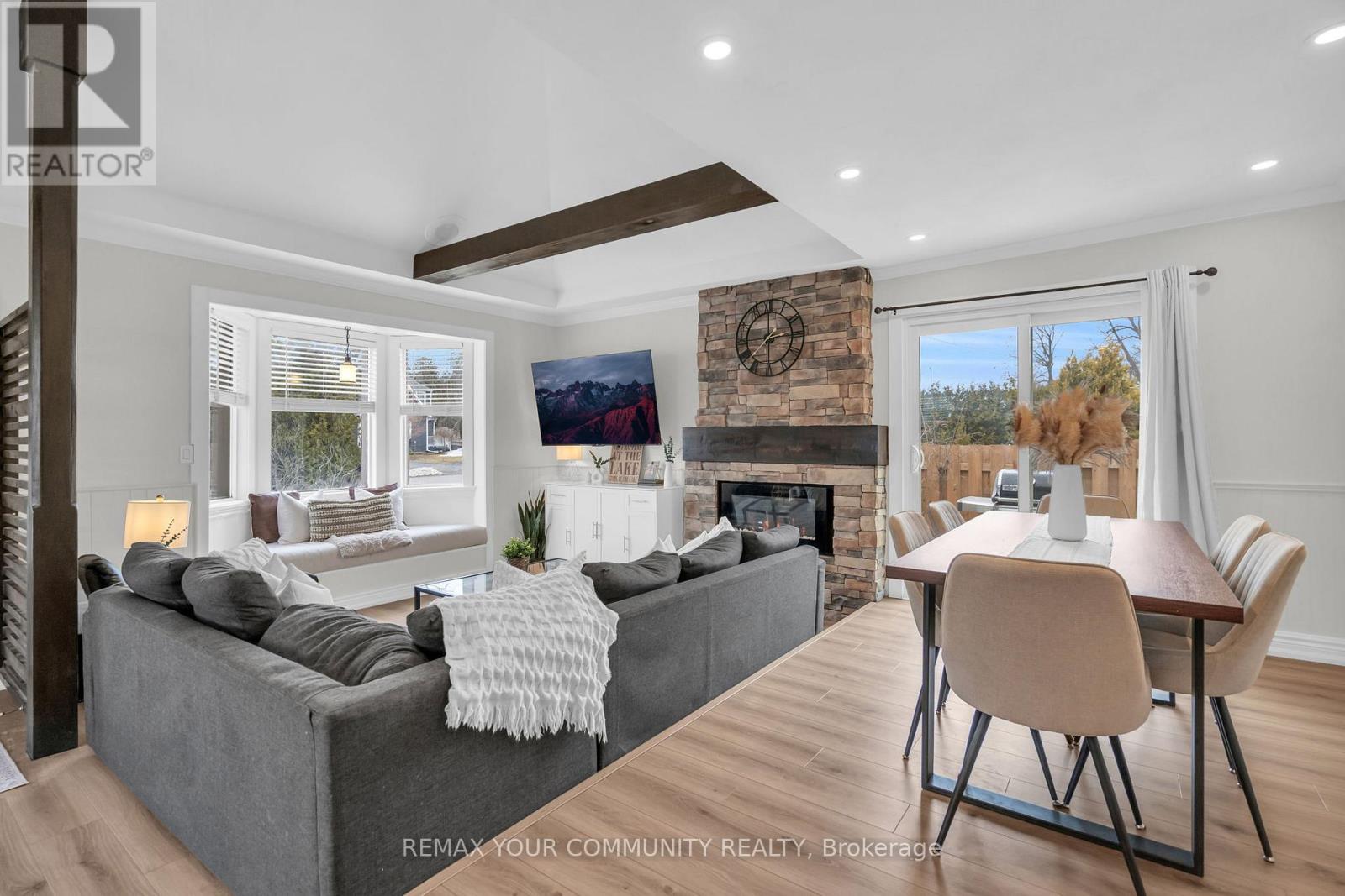 20 Farley Circle, Georgina, Ontario  L0E 1S0 - Photo 12 - N12891448