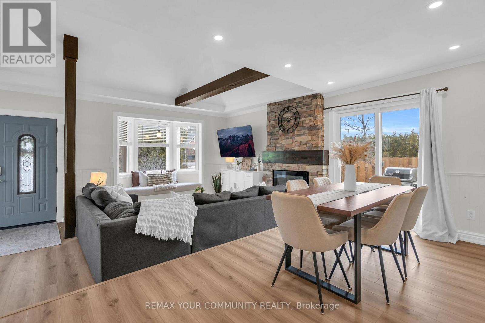 20 Farley Circle, Georgina, Ontario  L0E 1S0 - Photo 13 - N12891448