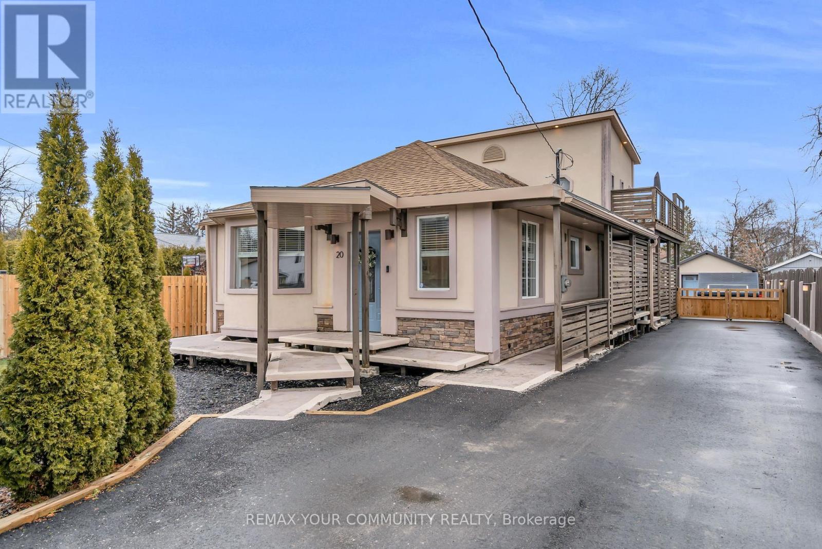 20 Farley Circle, Georgina, Ontario  L0E 1S0 - Photo 2 - N12891448