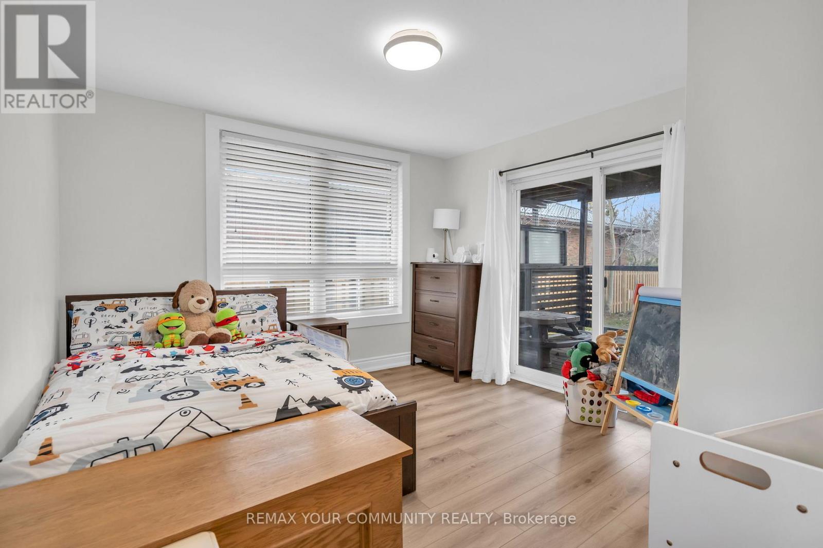 20 Farley Circle, Georgina, Ontario  L0E 1S0 - Photo 25 - N12891448