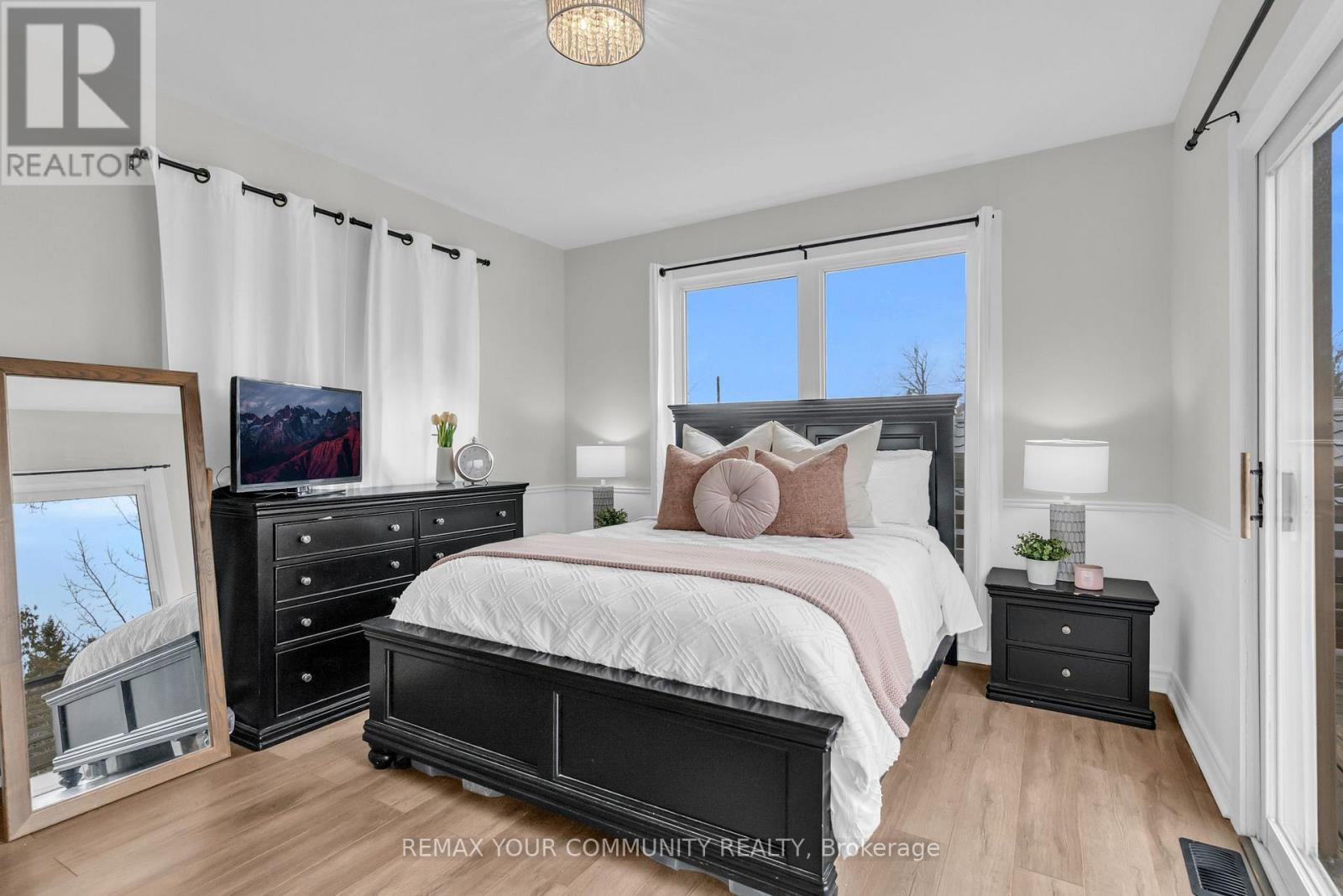 20 Farley Circle, Georgina, Ontario  L0E 1S0 - Photo 27 - N12891448