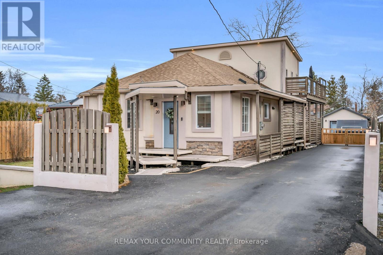 20 Farley Circle, Georgina, Ontario  L0E 1S0 - Photo 3 - N12891448