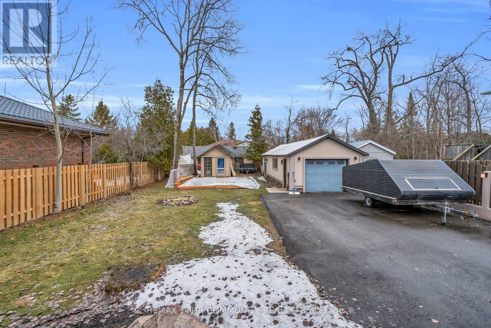 20 Farley Circle, Georgina, Ontario  L0E 1S0 - Photo 37 - N12891448