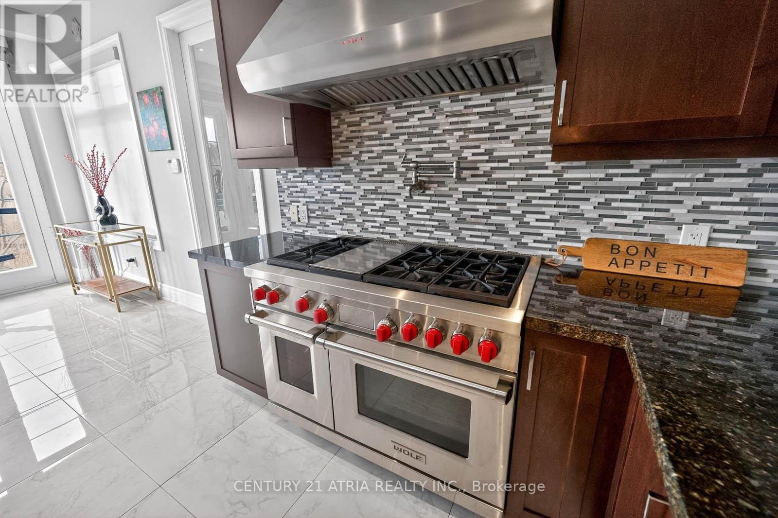 122 Burns Boulevard, King, Ontario  L7B 0M2 - Photo 15 - N12891528