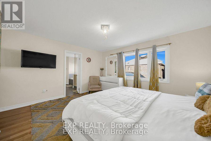 108 Durham Avenue, Barrie, Ontario  L9J 0L8 - Photo 24 - S12891288