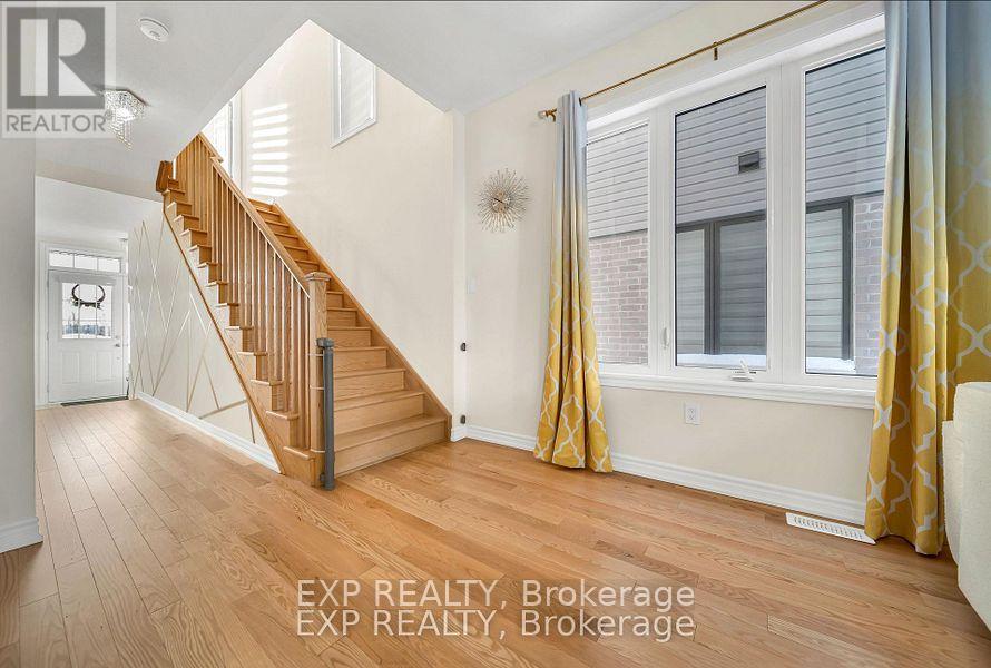 108 Durham Avenue, Barrie, Ontario  L9J 0L8 - Photo 6 - S12891288