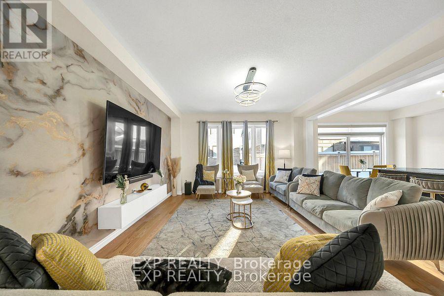 108 Durham Avenue, Barrie, Ontario  L9J 0L8 - Photo 7 - S12891288