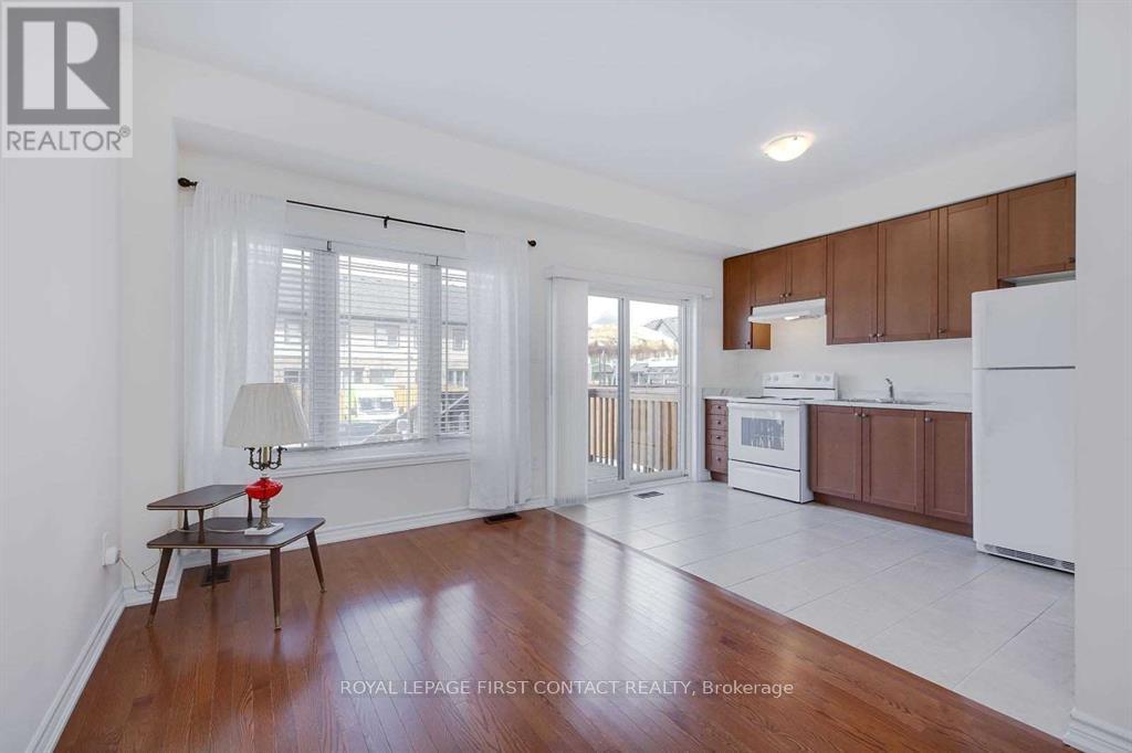 12 Deneb Street, Barrie, Ontario  L4M 0K6 - Photo 4 - S12891308