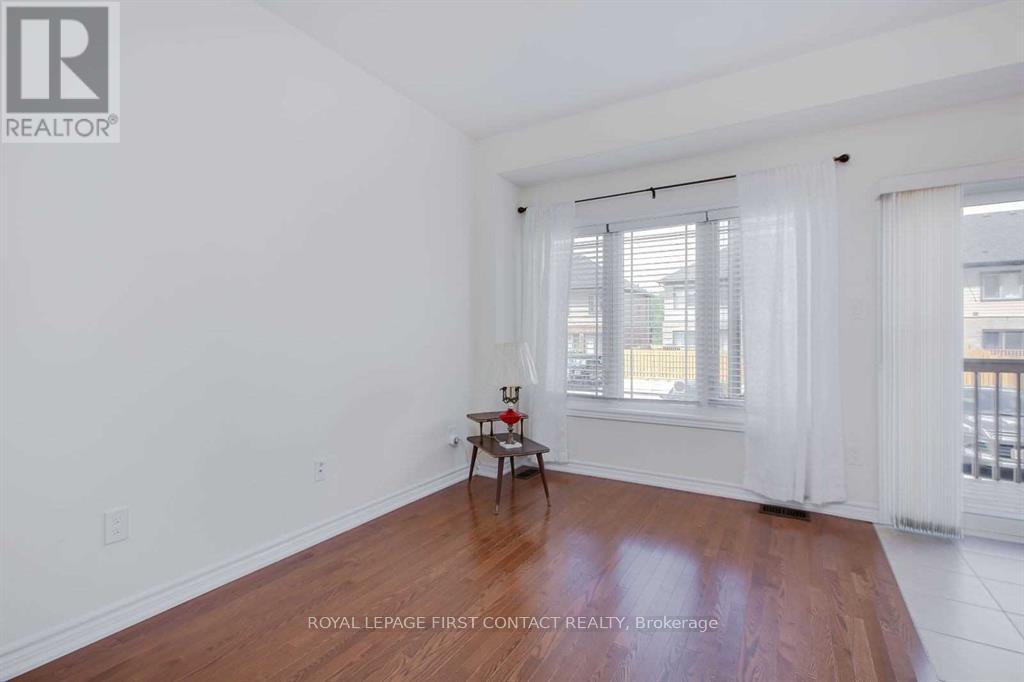 12 Deneb Street, Barrie, Ontario  L4M 0K6 - Photo 7 - S12891308