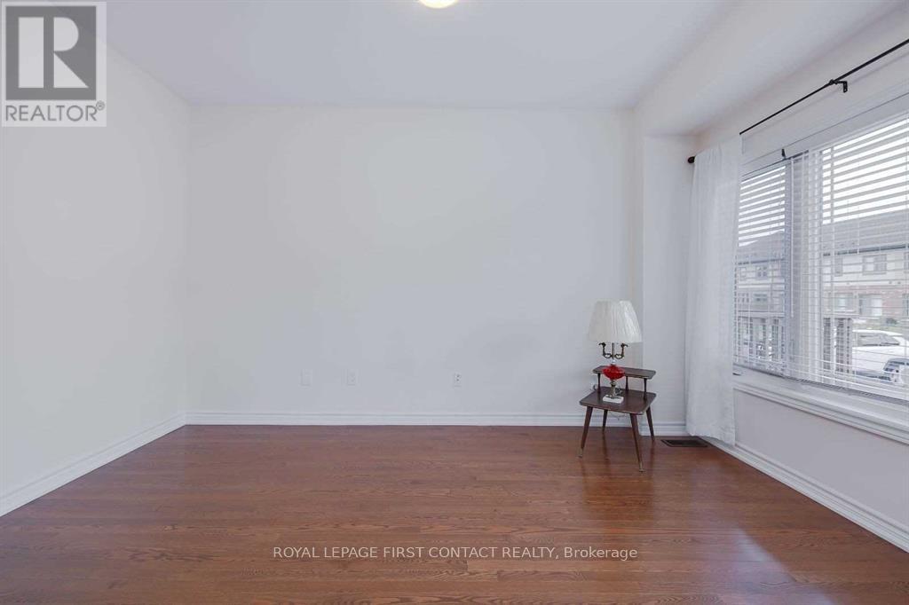 12 Deneb Street, Barrie, Ontario  L4M 0K6 - Photo 8 - S12891308