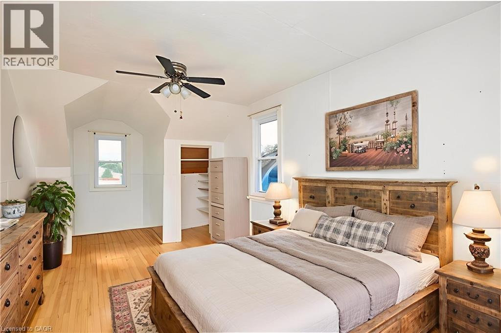 33 Merigold Street Unit# Upper, St. Catharines, Ontario  L2S 2N4 - Photo 4 - 40812885