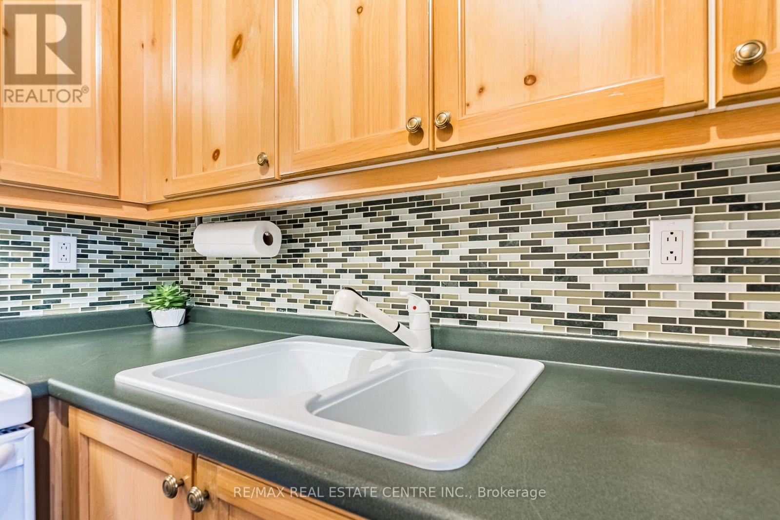 Ph4/604 - 3625 Lakeshore Boulevard, Toronto, Ontario  M8W 4W2 - Photo 34 - W12891270