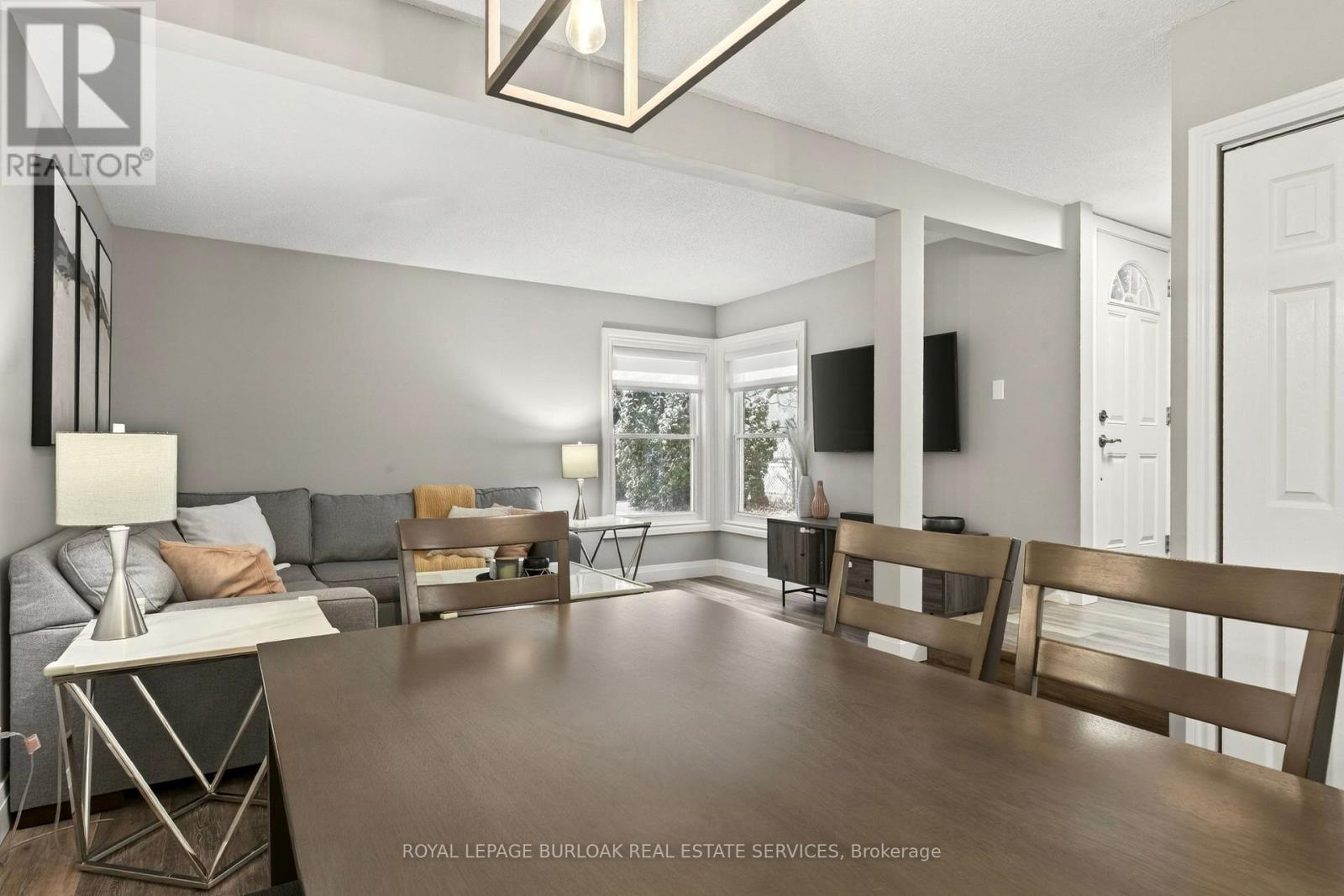 1 - 2185 Fairchild Boulevard, Burlington (Tyandaga), Ontario  L7P 3P6 - Photo 10 - W12891298