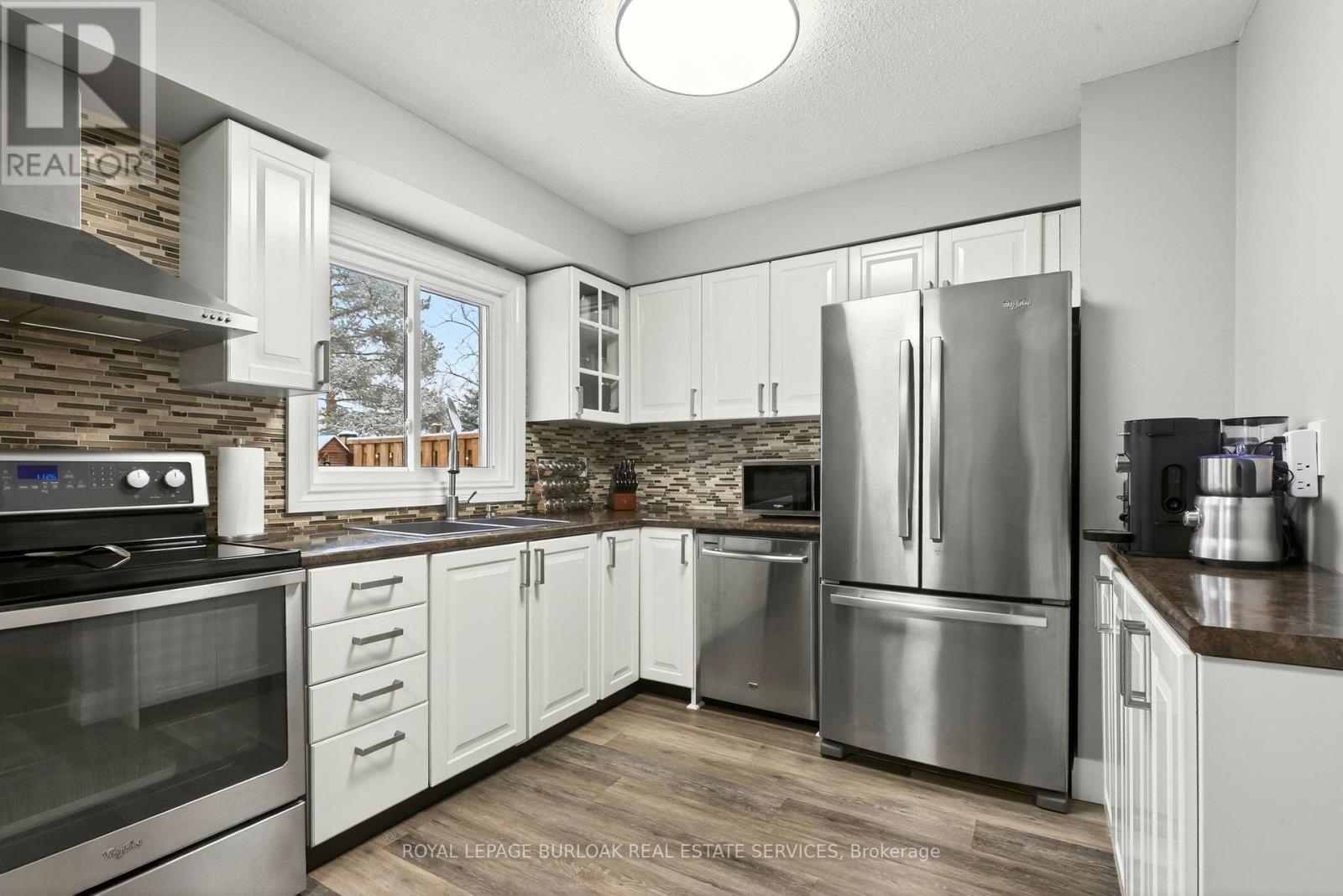 1 - 2185 Fairchild Boulevard, Burlington (Tyandaga), Ontario  L7P 3P6 - Photo 15 - W12891298