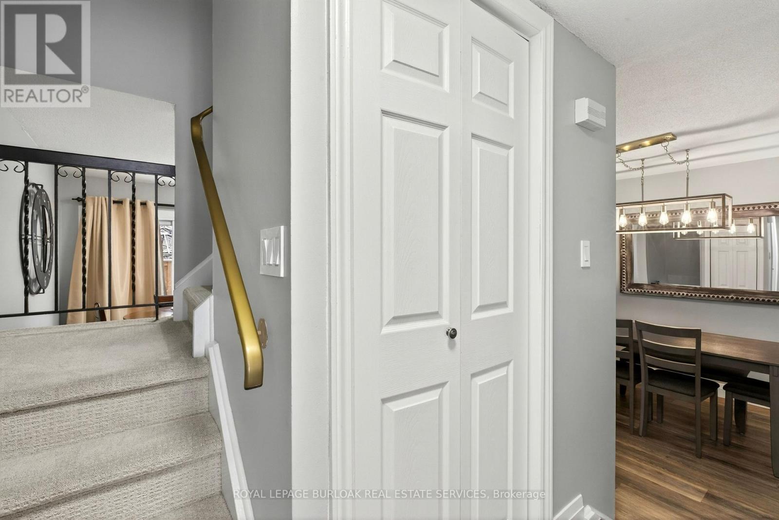 1 - 2185 Fairchild Boulevard, Burlington (Tyandaga), Ontario  L7P 3P6 - Photo 5 - W12891298