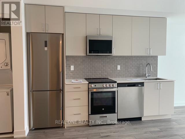 529 - 1005 Dundas Street E, Oakville, Ontario  L6H 8C7 - Photo 3 - W12891340