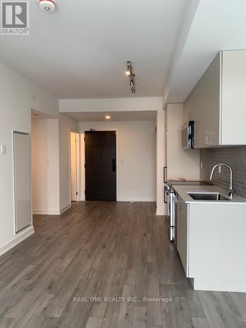 529 - 1005 Dundas Street E, Oakville, Ontario  L6H 8C7 - Photo 4 - W12891340