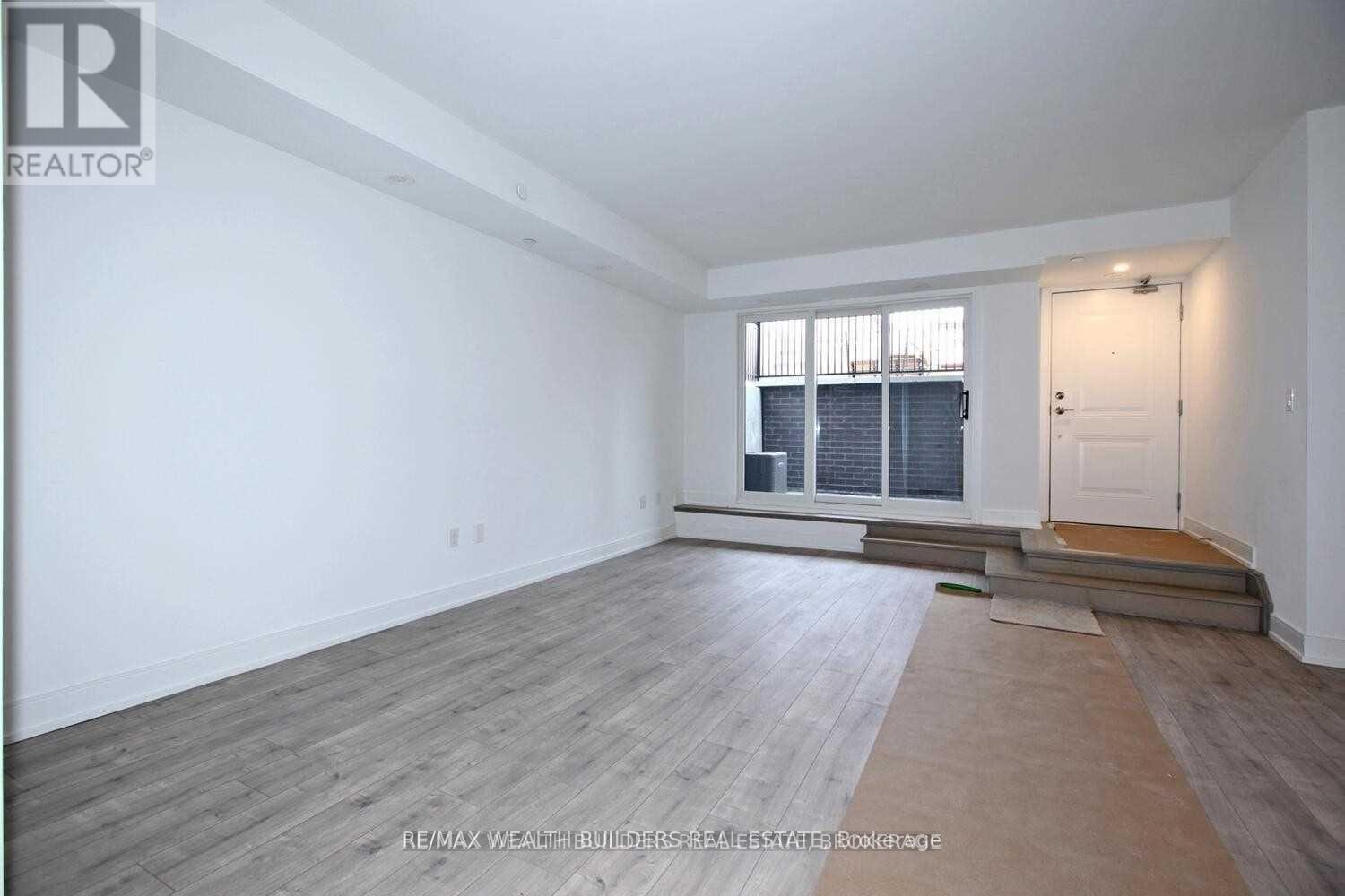 25 - 28 Marina Avenue, Toronto, Ontario  M8W 1K2 - Photo 20 - W12891422