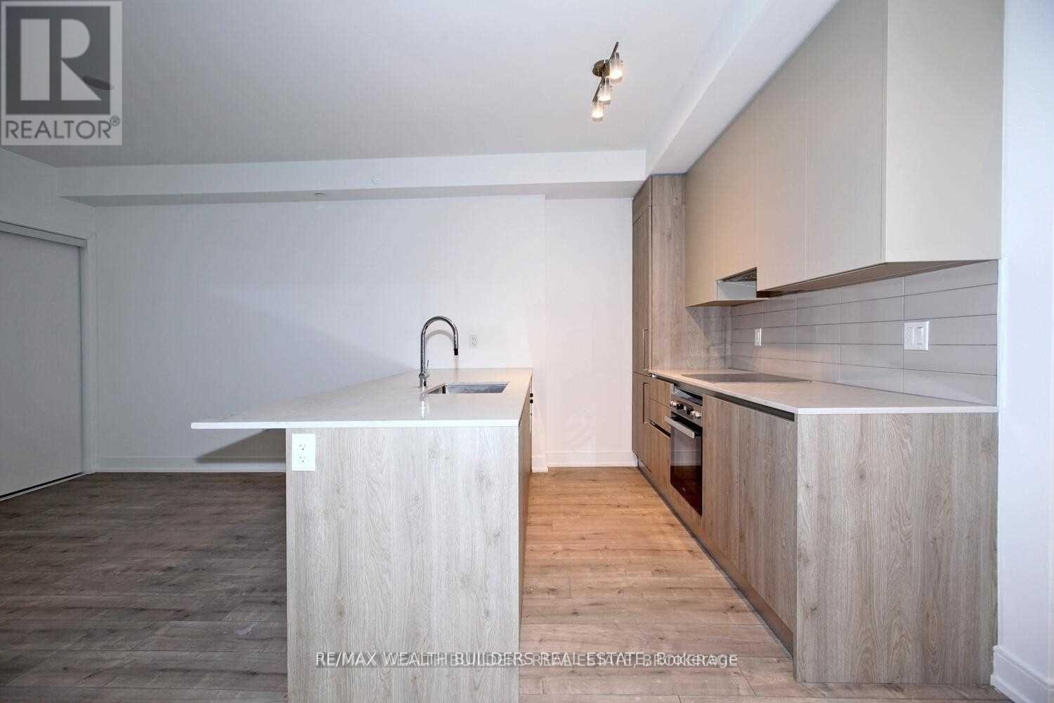 25 - 28 Marina Avenue, Toronto, Ontario  M8W 1K2 - Photo 26 - W12891422