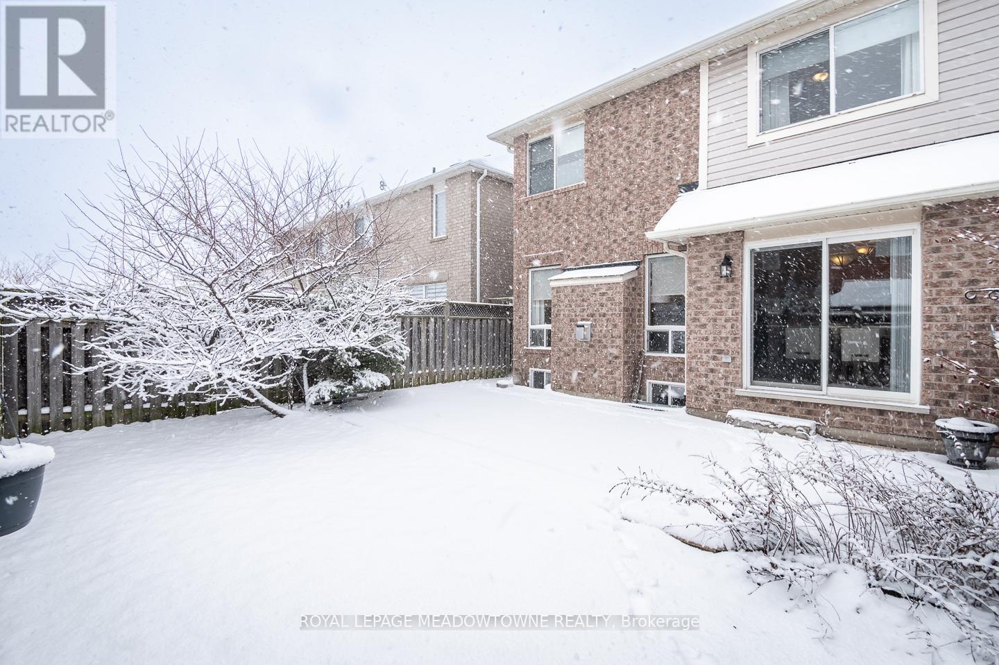 703 Edwards Avenue, Milton, Ontario  L9T 6B4 - Photo 40 - W12891424