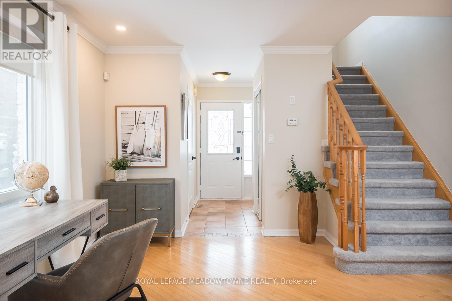 703 Edwards Avenue, Milton, Ontario  L9T 6B4 - Photo 6 - W12891424