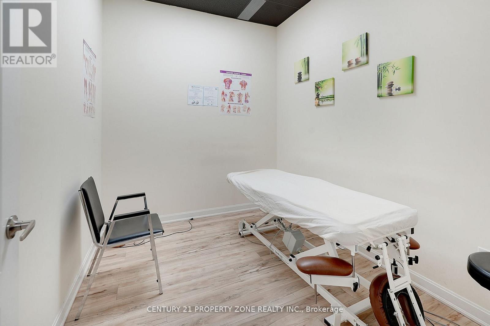 8 - 18371 Hurontario Street, Caledon (Caledon Village), Ontario  L7K 0X7 - Photo 17 - W12891442