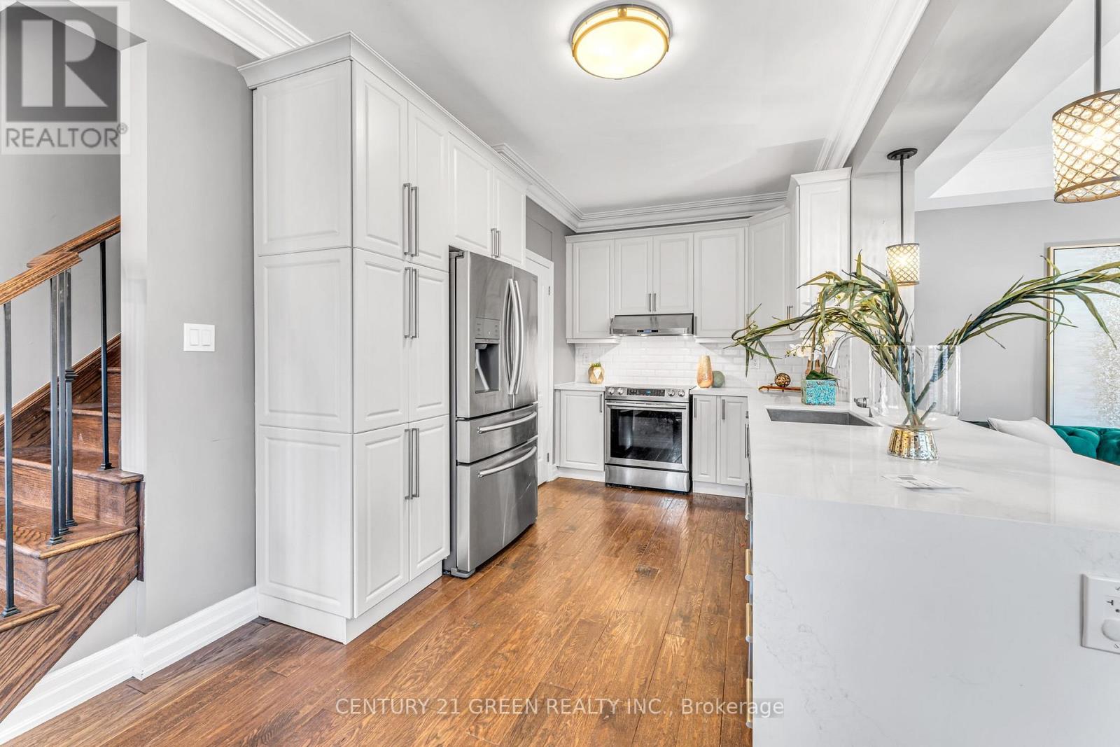 Upper - 85 Tysonville Circle, Brampton, Ontario  L7A 4B1 - Photo 12 - W12891486