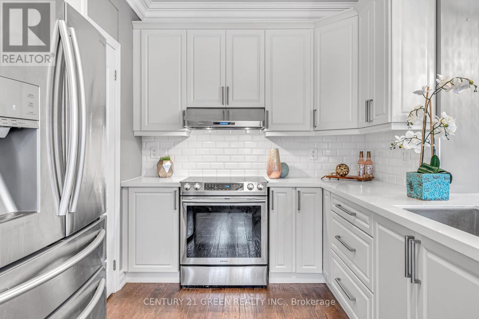 Upper - 85 Tysonville Circle, Brampton, Ontario  L7A 4B1 - Photo 13 - W12891486