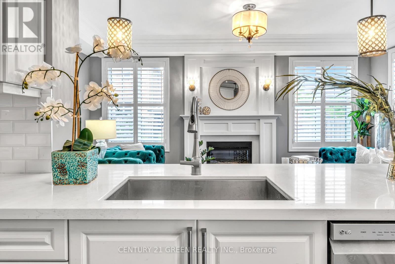 Upper - 85 Tysonville Circle, Brampton, Ontario  L7A 4B1 - Photo 16 - W12891486