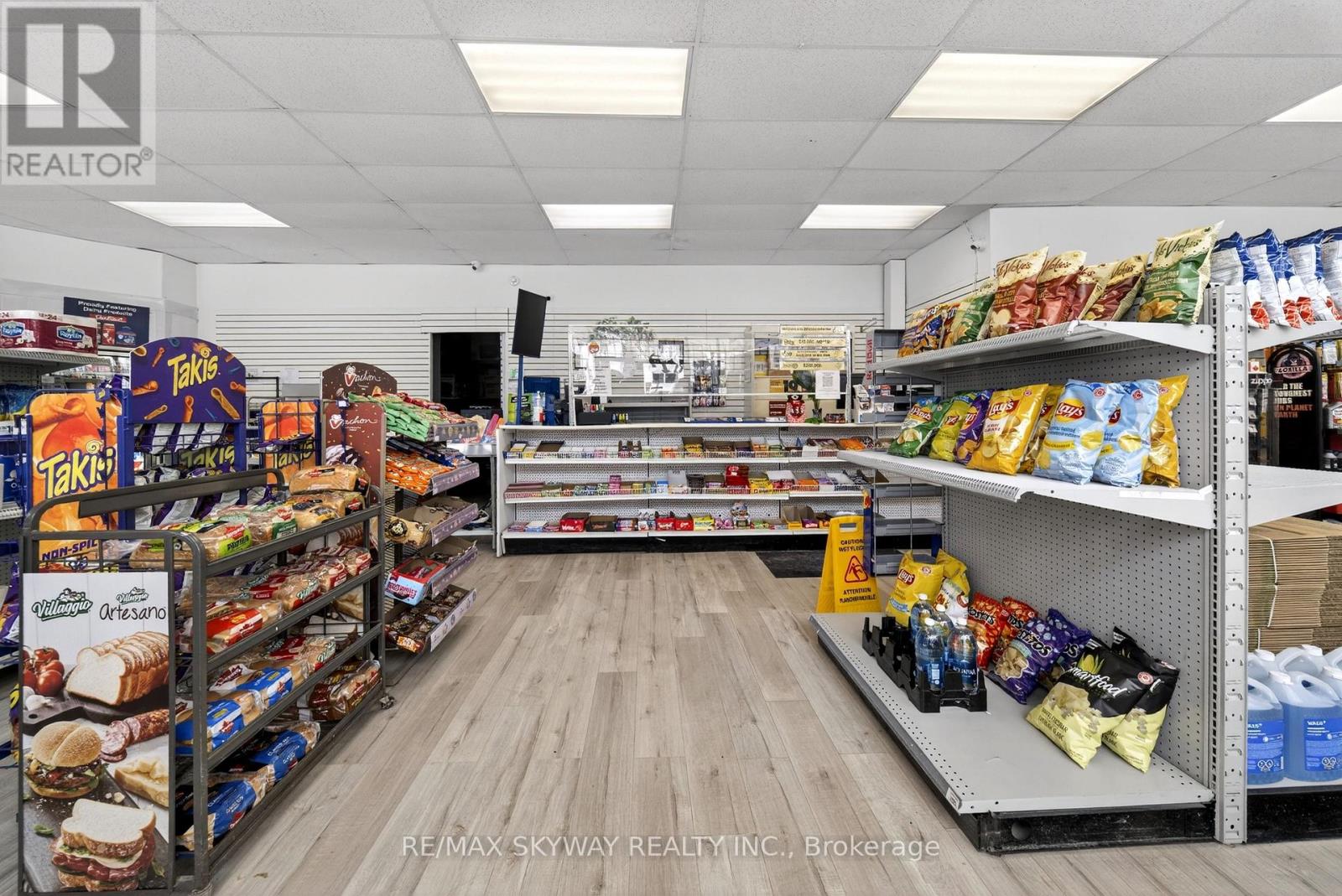 1463 Davenport Road, Toronto, Ontario  M6H 2H6 - Photo 3 - W12891504