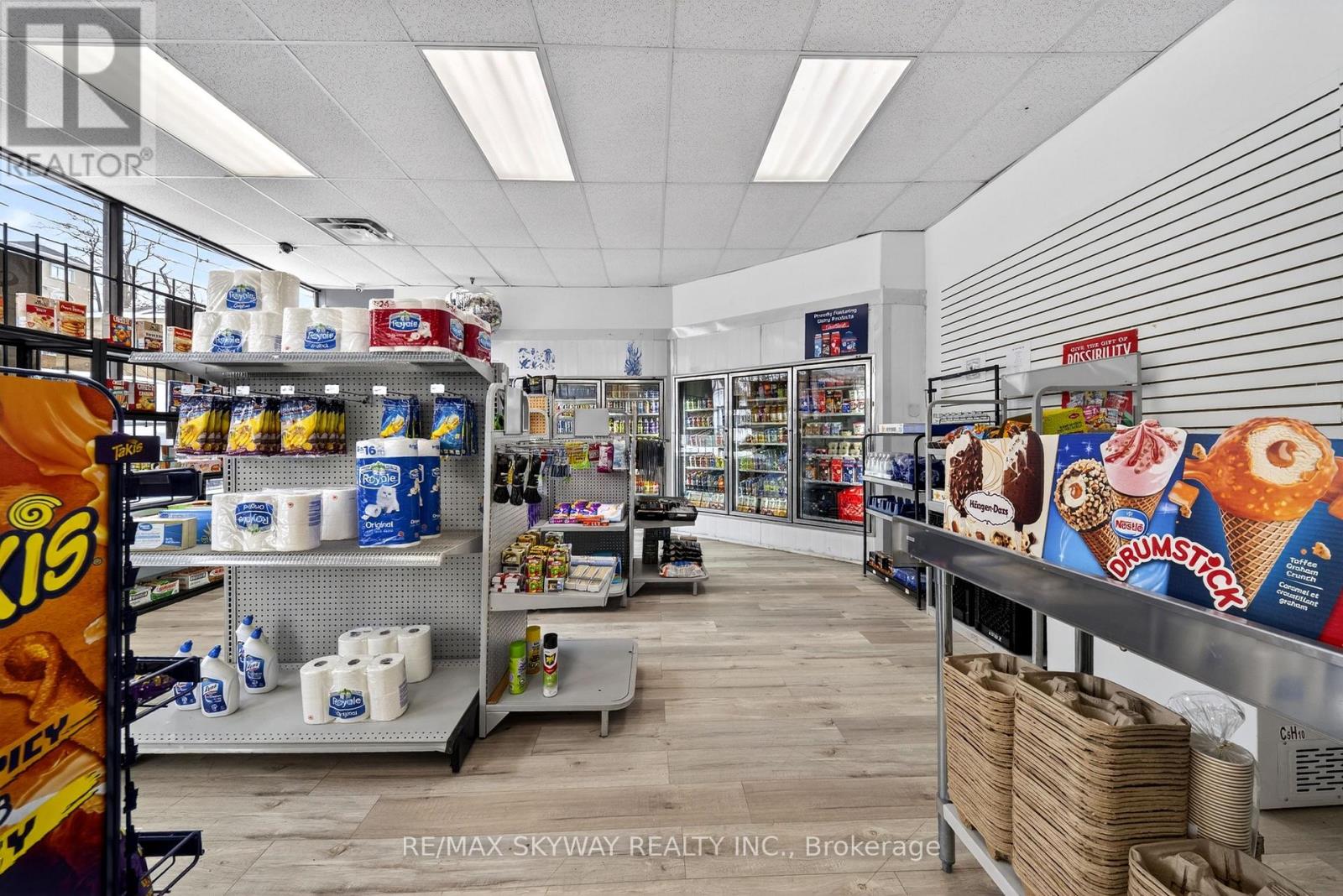 1463 Davenport Road, Toronto, Ontario  M6H 2H6 - Photo 9 - W12891504