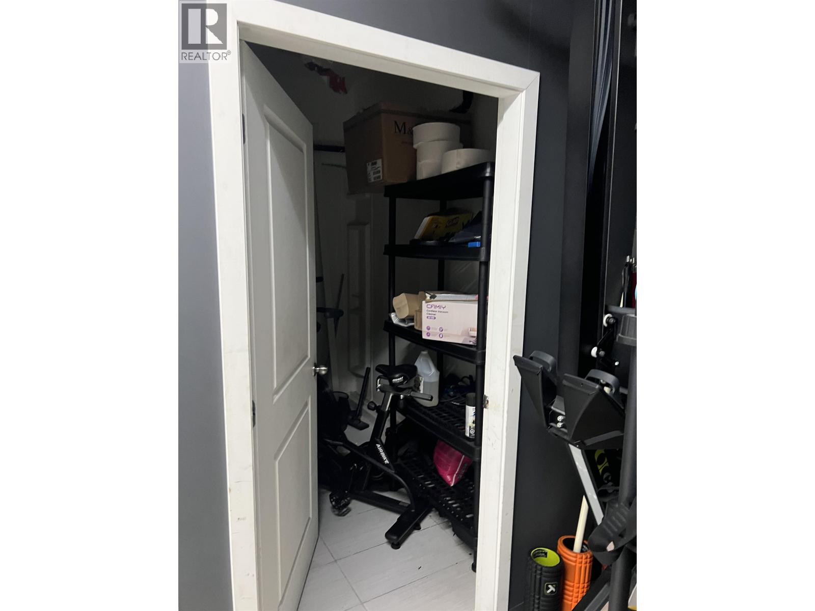 4388 Imperial Street, Burnaby, British Columbia  V5J 1A9 - Photo 5 - C8077083