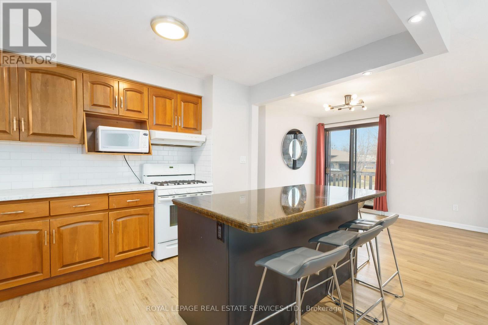 Main - 517 Mohawk Road W, Hamilton (Gilbert), Ontario  L9C 1X3 - Photo 12 - X12891264