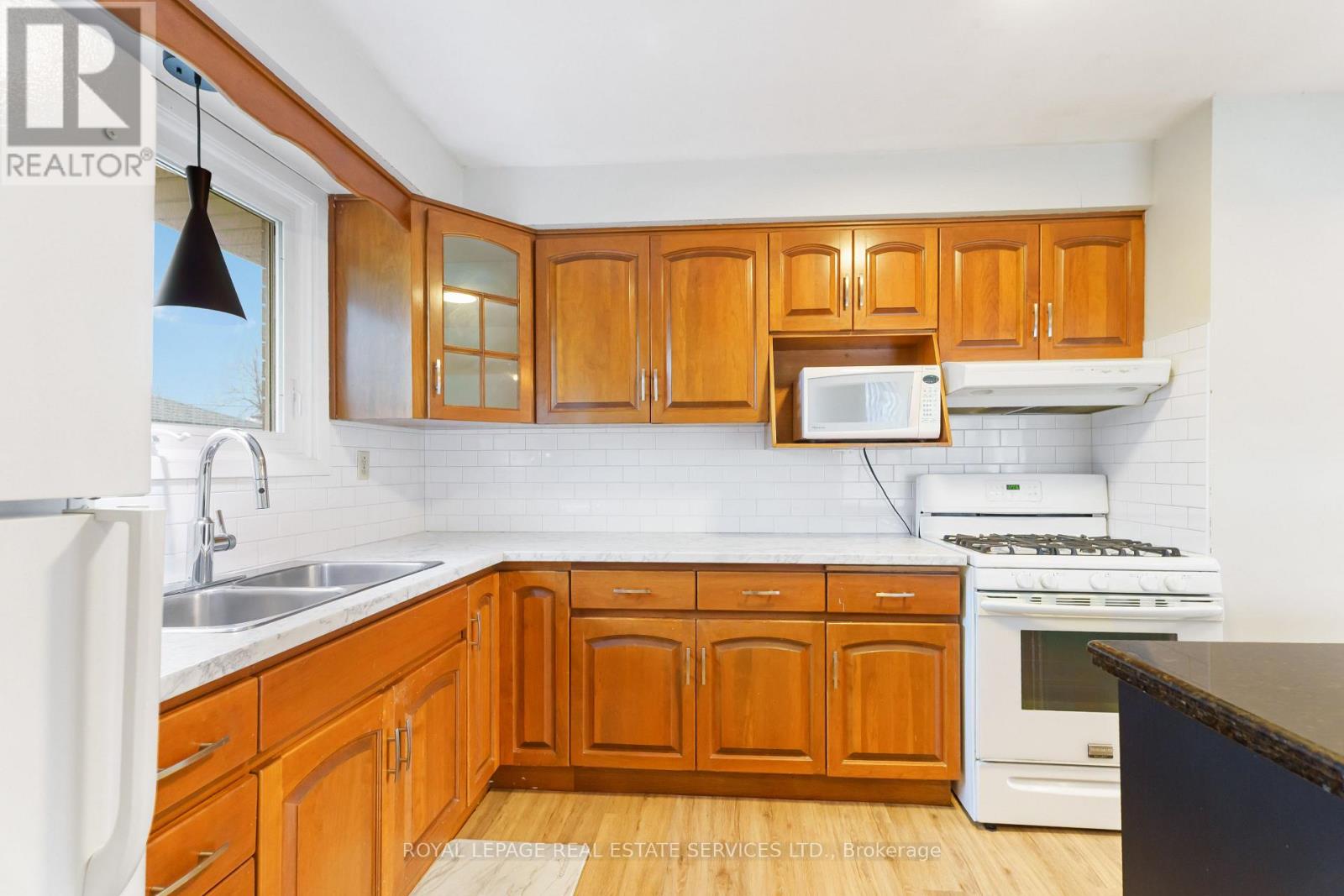 Main - 517 Mohawk Road W, Hamilton (Gilbert), Ontario  L9C 1X3 - Photo 13 - X12891264