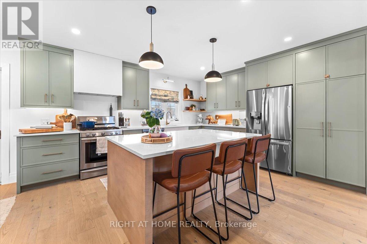 143 Russell Avenue, St. Catharines (Downtown), Ontario  L2R 1W2 - Photo 10 - X12891370