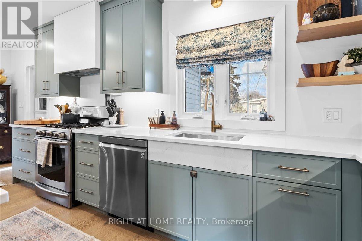 143 Russell Avenue, St. Catharines (Downtown), Ontario  L2R 1W2 - Photo 11 - X12891370