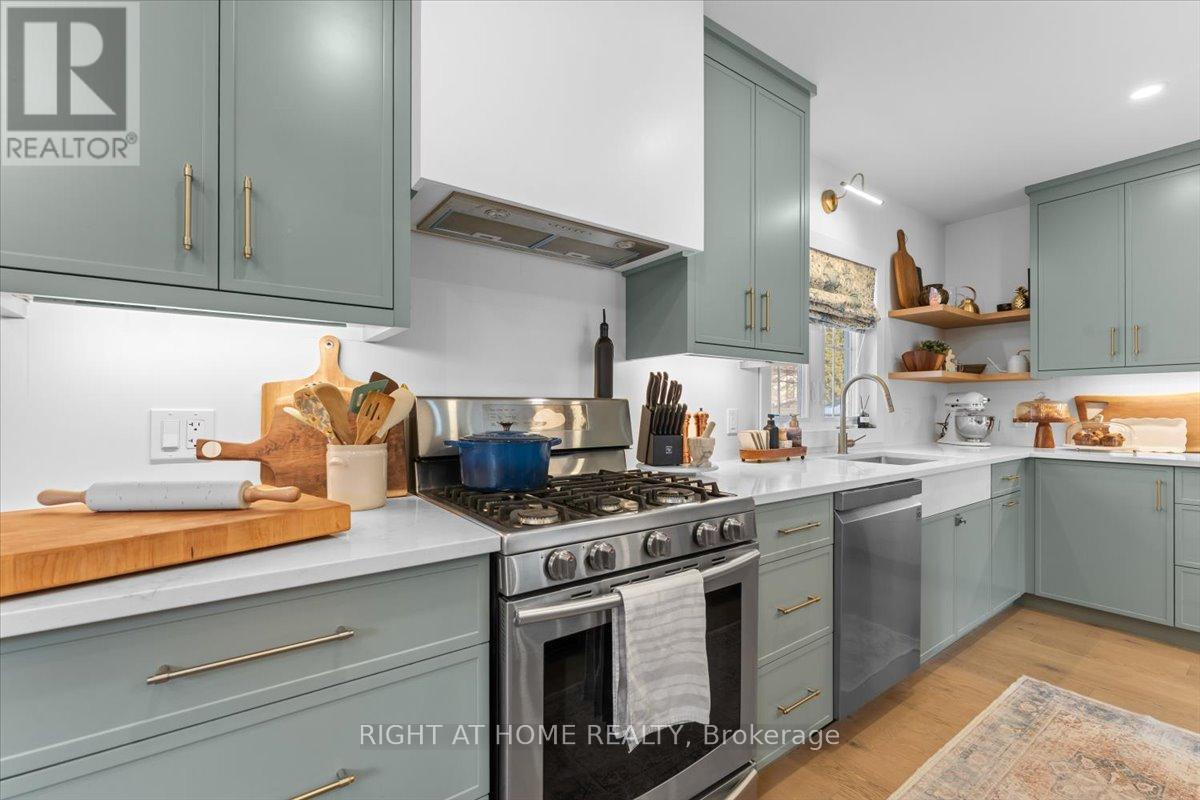 143 Russell Avenue, St. Catharines (Downtown), Ontario  L2R 1W2 - Photo 15 - X12891370