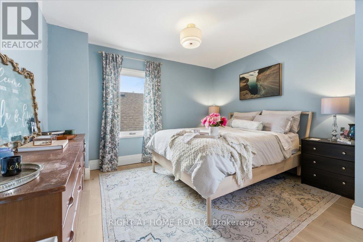 143 Russell Avenue, St. Catharines (Downtown), Ontario  L2R 1W2 - Photo 21 - X12891370