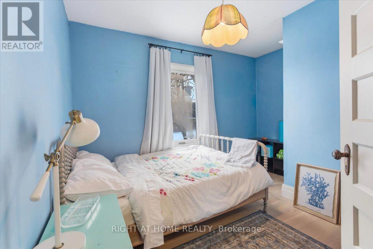 143 Russell Avenue, St. Catharines (Downtown), Ontario  L2R 1W2 - Photo 27 - X12891370