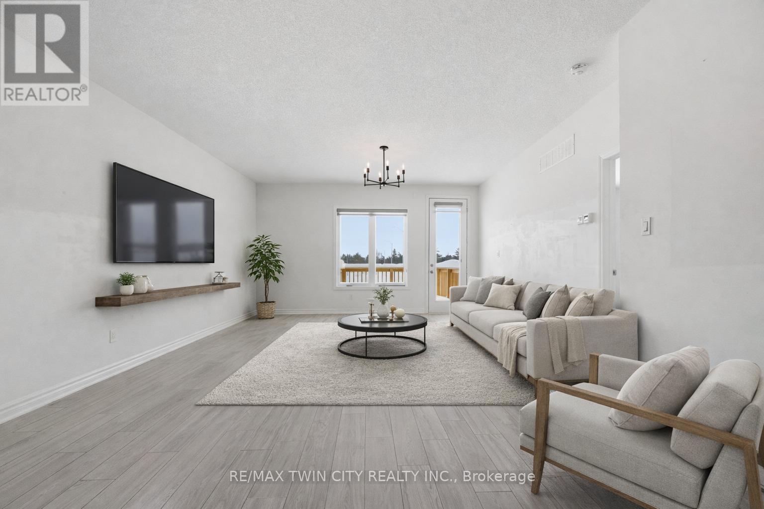 43 Harvest Avenue, Tillsonburg, Ontario  N4G 0H9 - Photo 4 - X12891408