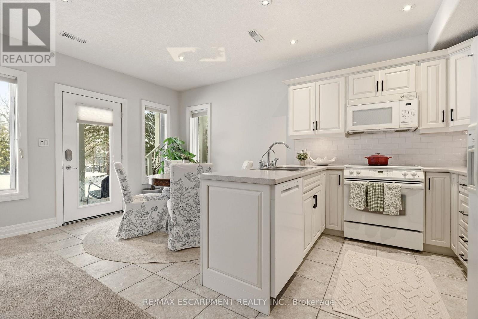 59 Palomino Drive, Hamilton, Ontario  L0R 1H3 - Photo 37 - X12891444