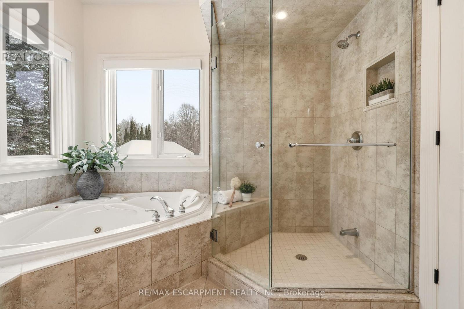 59 Palomino Drive, Hamilton, Ontario  L0R 1H3 - Photo 8 - X12891444