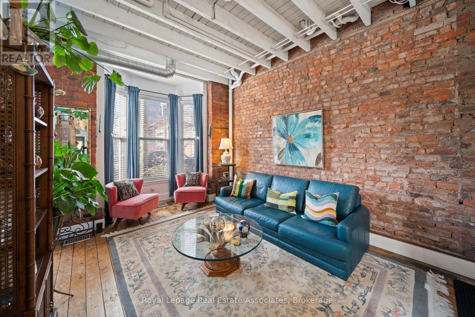 215 FERGUSON AVENUE S, Hamilton, Ontario