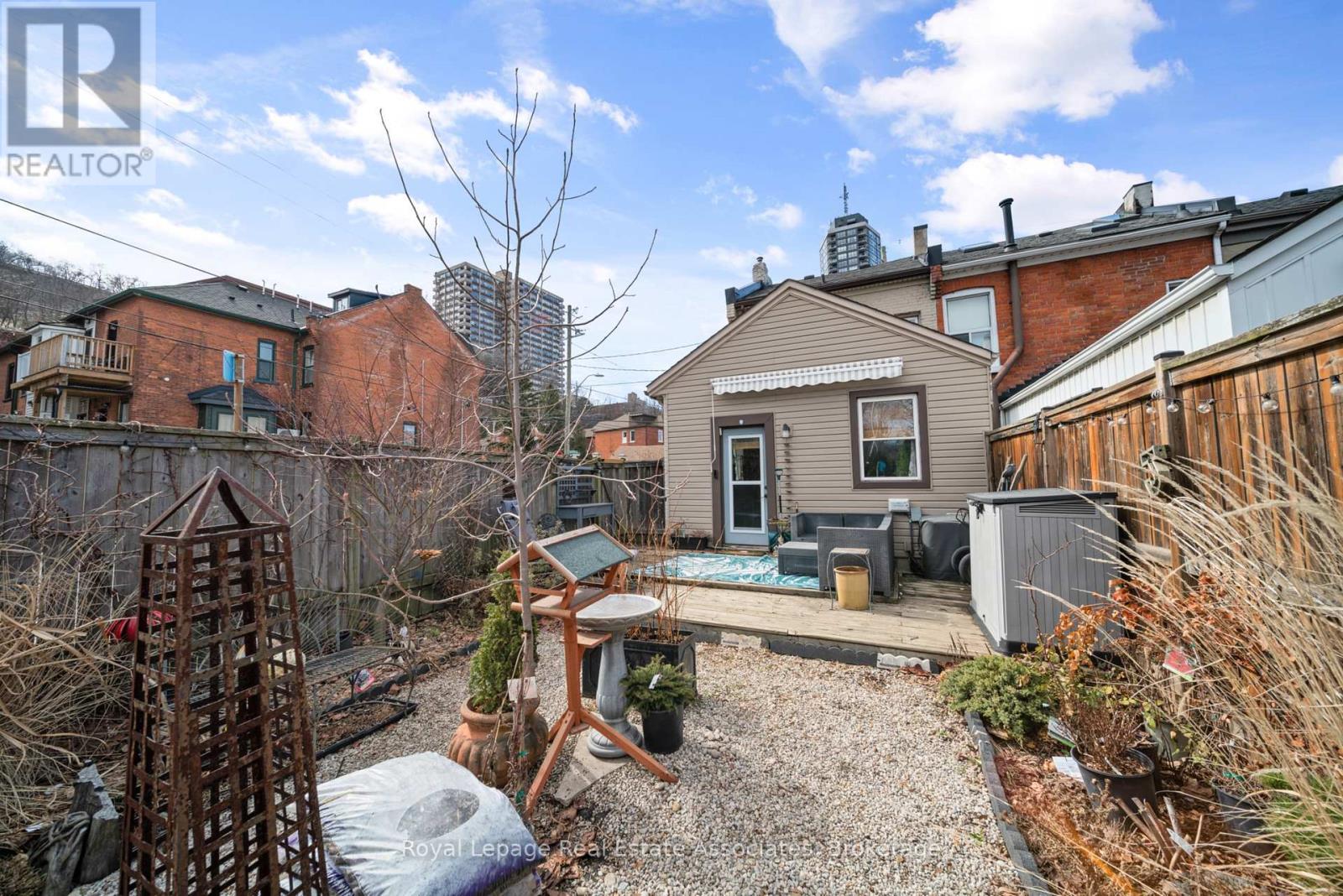 215 Ferguson Avenue S, Hamilton (Corktown), Ontario  L8N 2N2 - Photo 19 - X12891476