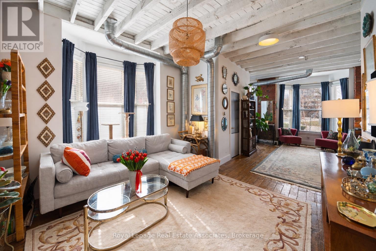 215 Ferguson Avenue S, Hamilton (Corktown), Ontario  L8N 2N2 - Photo 5 - X12891476