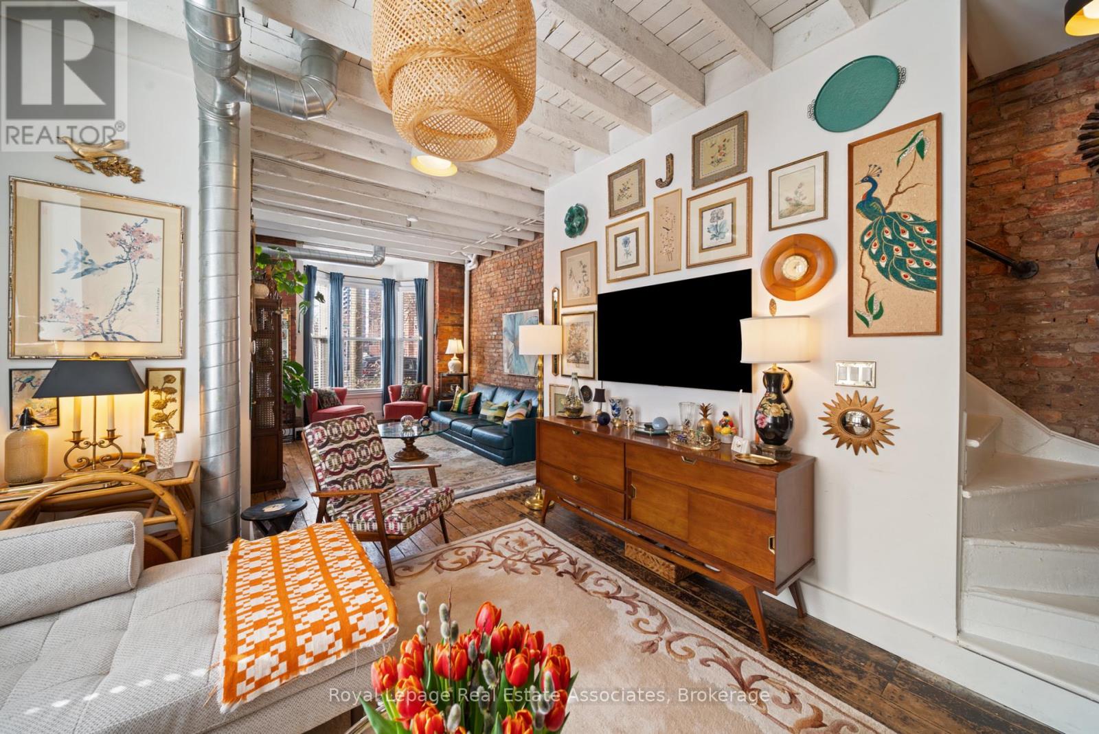 215 Ferguson Avenue S, Hamilton (Corktown), Ontario  L8N 2N2 - Photo 7 - X12891476