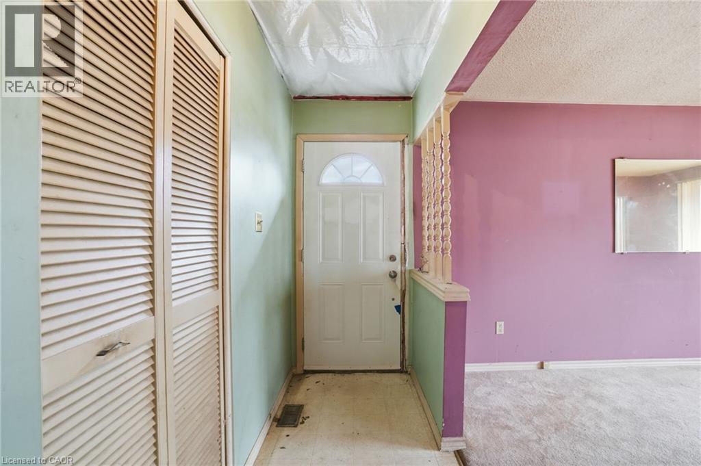 53 Sherry Lane, Hamilton, Ontario  L8K 5R1 - Photo 4 - 40812847